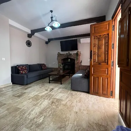 Villa Mandolyn *
